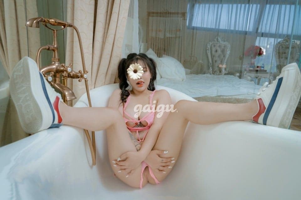 MIU MIU - CÔ BÉ LOLI 2K5 NHÍ NHẢNH HỒN NHIÊN - Thumbnail 11