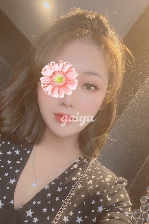 QUỲNH MAI XINH NHƯ BÚP BÊ-NGỰC NỞ-MÔNG CONG-RẤT GỢI TÌNH - Ảnh 1