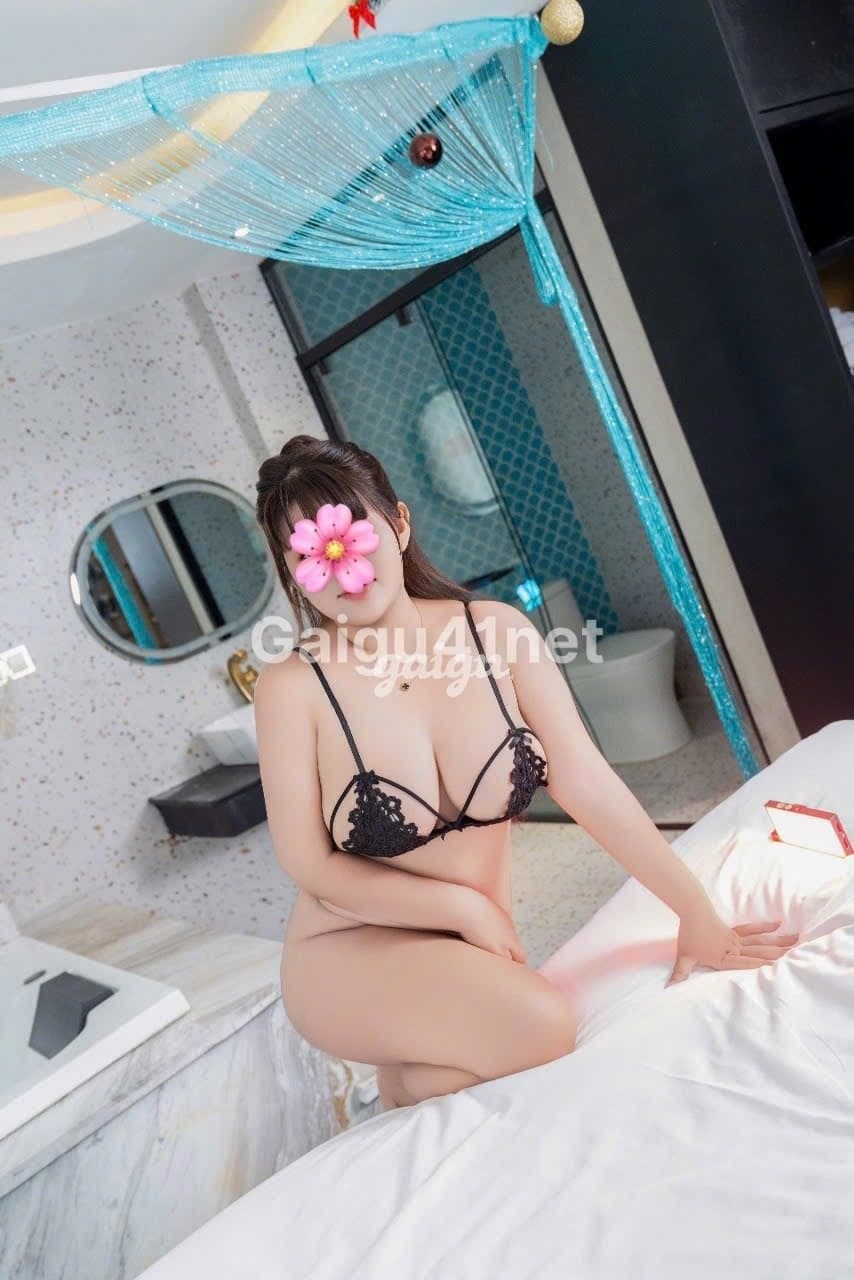 NHUNG VÚ TO hàng nhiều nước tha hồ vét - Thumbnail 13