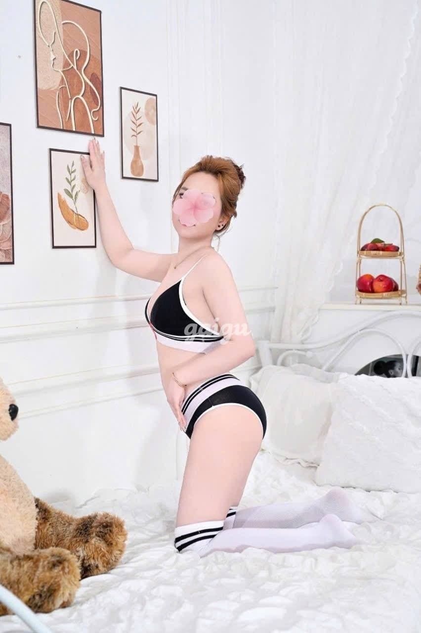 NGỌC RUBY XINH XẮN TUYỆT PHẨM ĐÁ BÚ LIẾM LÀM TÌNH SEXY DÂM CUỒNG NHIỆT - Thumbnail 10