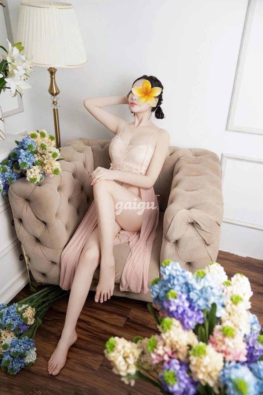 NGỌC TRÚC  CỰC PHẨM TRẺ TRUNG XINH XẮN VÚ TO DÂM ĐÁ BI CỰC PHÊ - Thumbnail 4