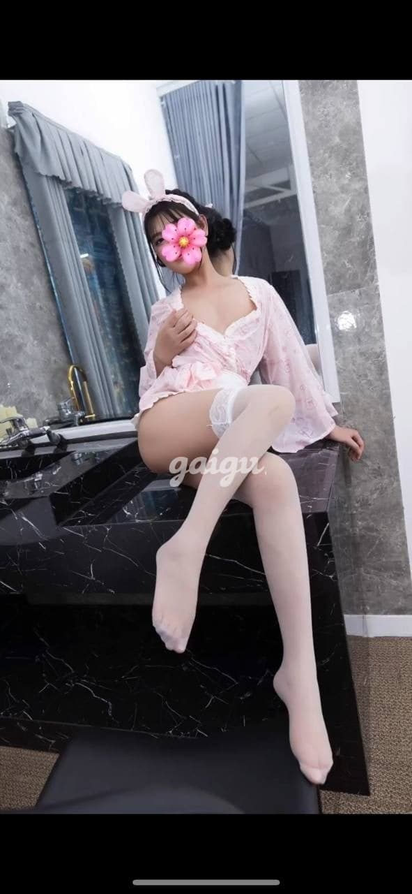 Tiểu Vy-nụ Hồng vừa chớm nở, yêu kiều hấp dẫn!!! - Thumbnail 3