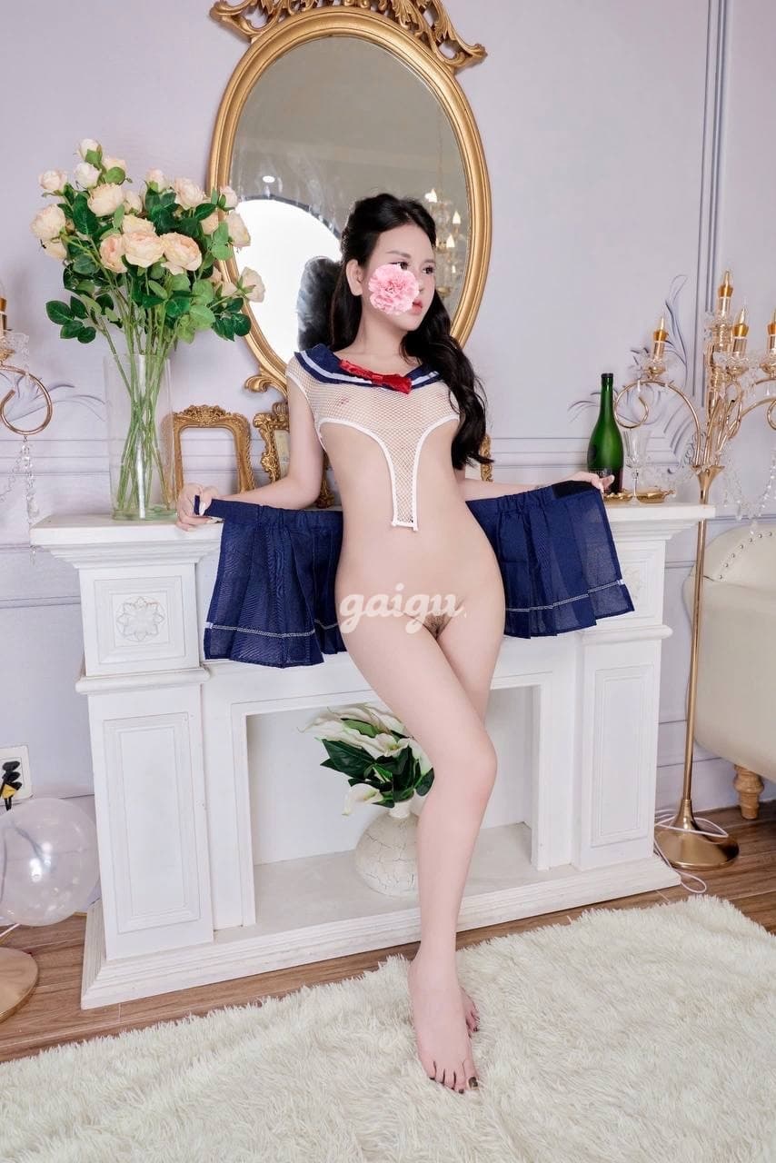 Quỳnh Anh — em hàng đáng yêu, dâm ngoan, hấp dẫn!!! - Thumbnail 2