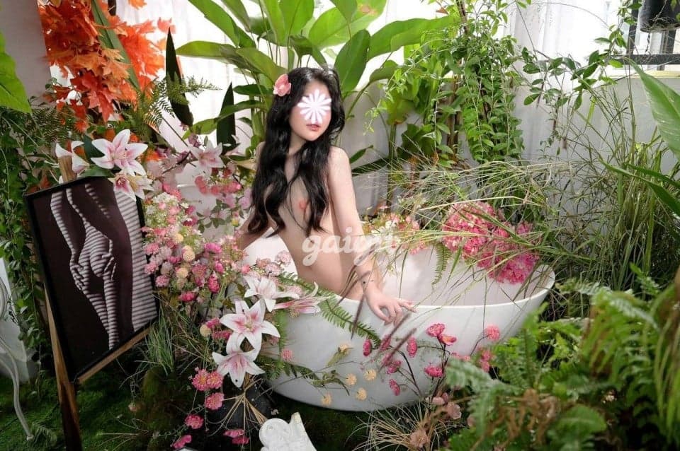 Phương Anh - Siêu Phẩm 2K4 Tình Cảm Ngây Thơ, Nghe Lời Hết Mực - Thumbnail 7