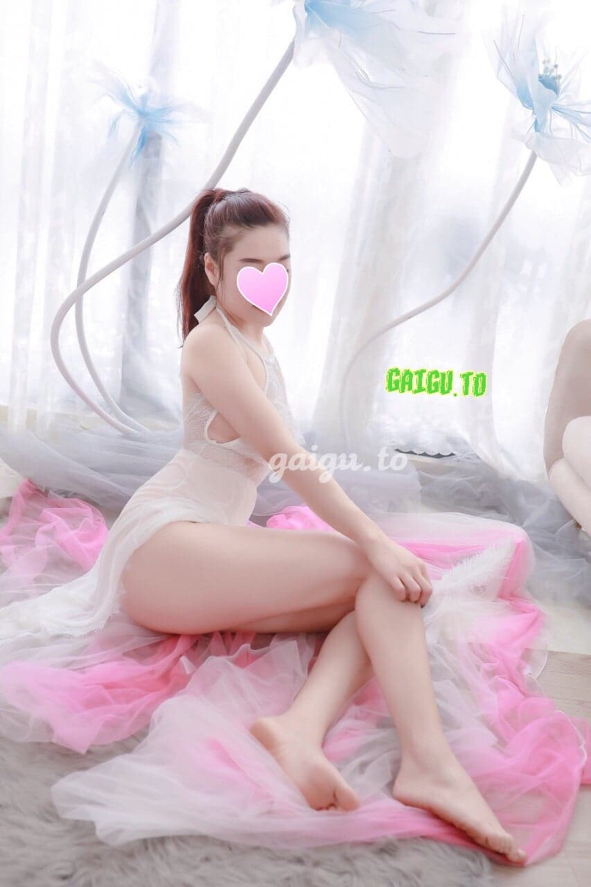 MAI PHƯƠNG Gái Xinh - Ngực To Body Đẹp - Eo Thon Dáng Chuẩn - Thumbnail 6