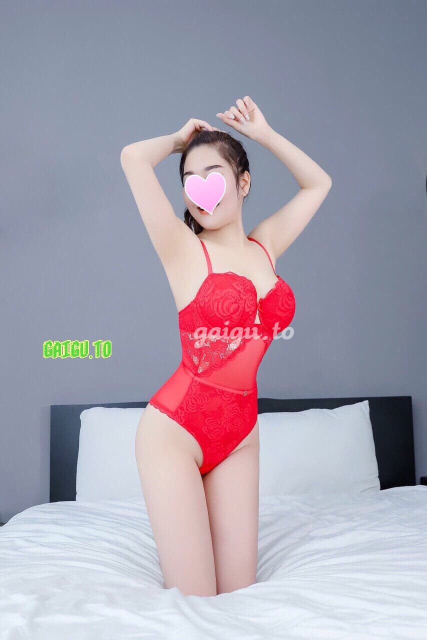MAI PHƯƠNG Gái Xinh - Ngực To Body Đẹp - Eo Thon Dáng Chuẩn - Thumbnail 9