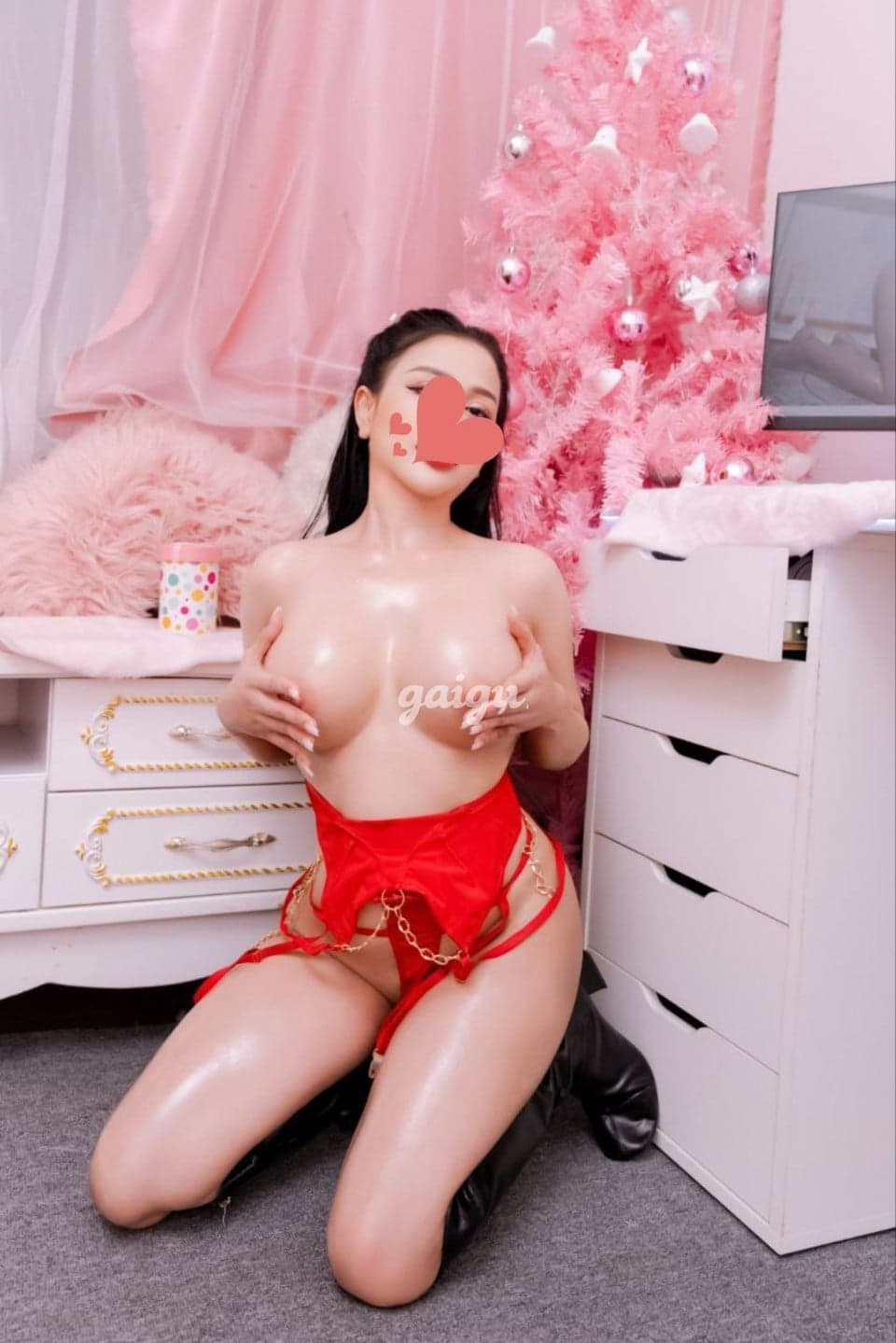 NGỰC ĐẸP—THANH THANH -CÔ NÀNG ĐÁNG YÊU, CHIỀU KHÁCH NHƯ NGỪOI TÌNH - Thumbnail 9