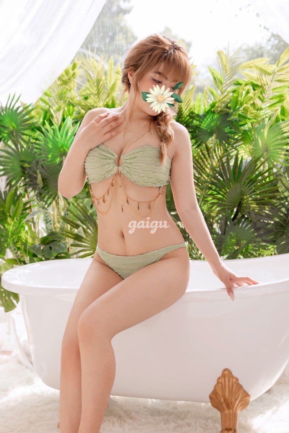 MINH CHÂU MÌNH DÂY TÌNH CẢM MỚI VÀO NGHỀ ĐI LÀM LẦN ĐẦU - Thumbnail 2