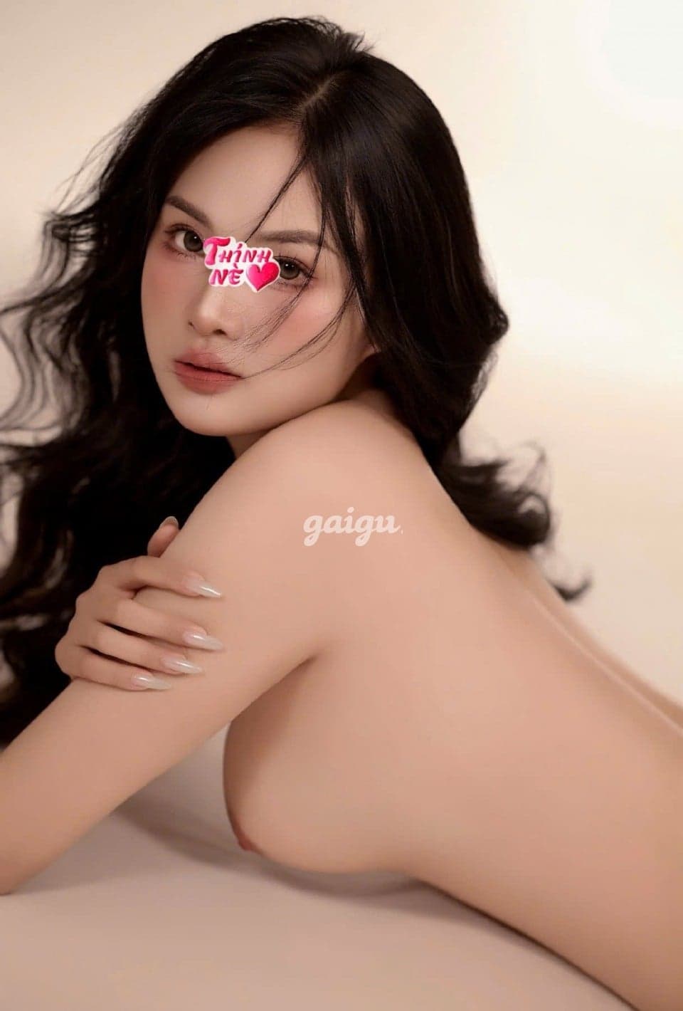 Nhã Uyên - Gái Mới Lớn - Xinh - Ngoan - Yêu - Chiều ! - Thumbnail 2