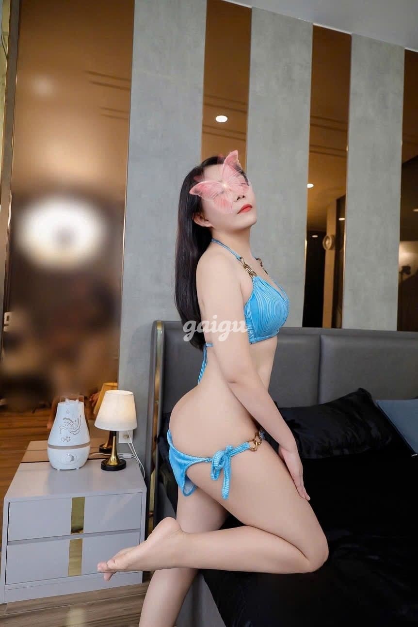 MAI TRINH XINH XẮN LÀM TÌNH DÂM PHÊ CHIỀU KHÁCH NHƯ NGƯỜI YÊU - Thumbnail 12