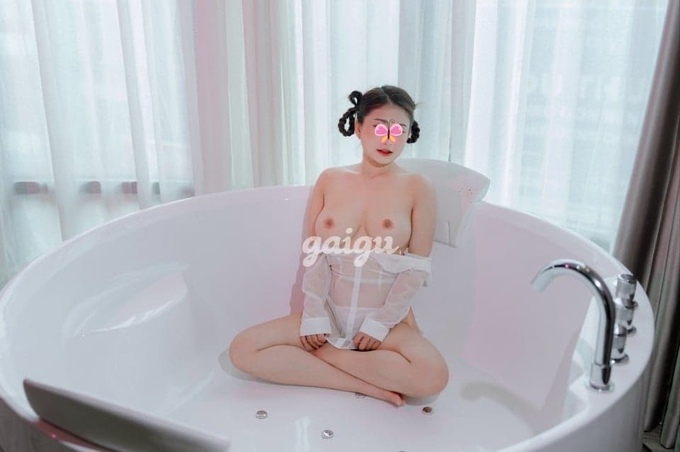 QUỲNH BABY❤HOTGIRL VÚ KHỦNG❤CHÂN DÀI BƯỚM MÚP HÀNG HỌ TUYỆT ĐẸP - Thumbnail 10