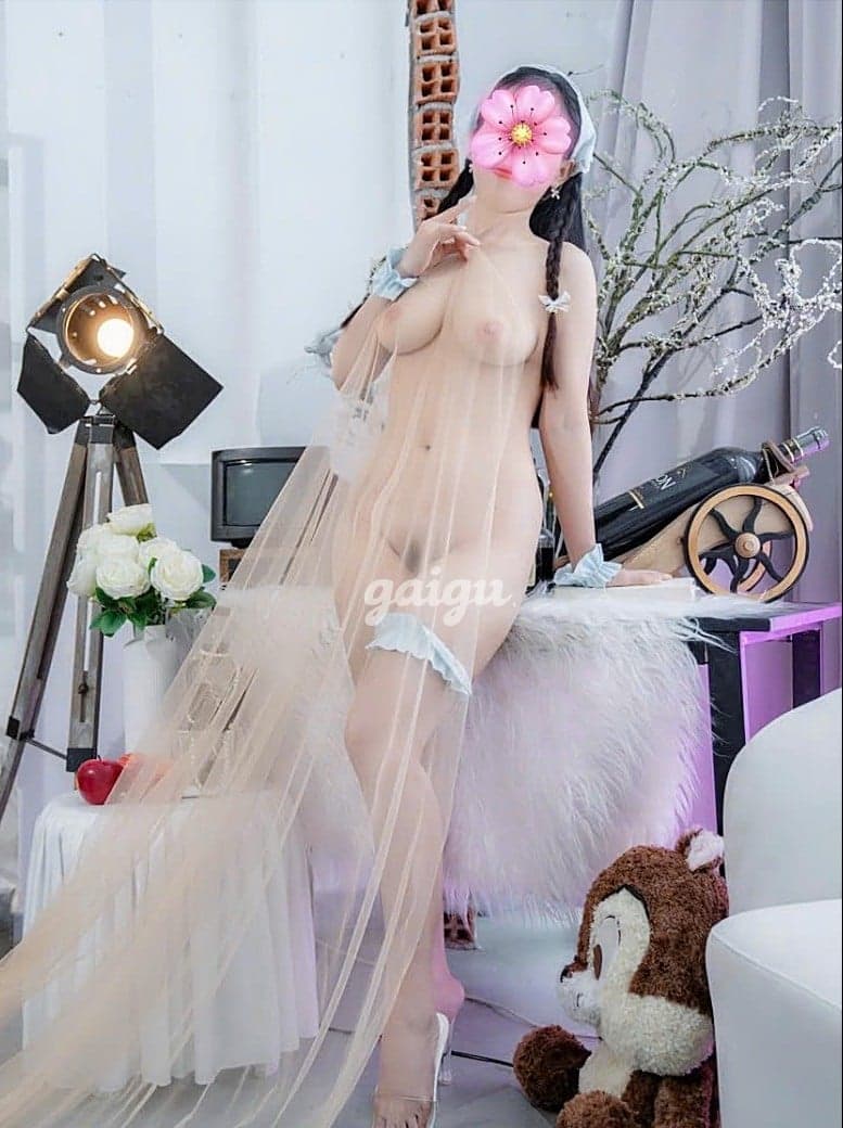 Quỳnh Quỳnh - gái miền tây lần đầu tiên vào nghề - Thumbnail 9