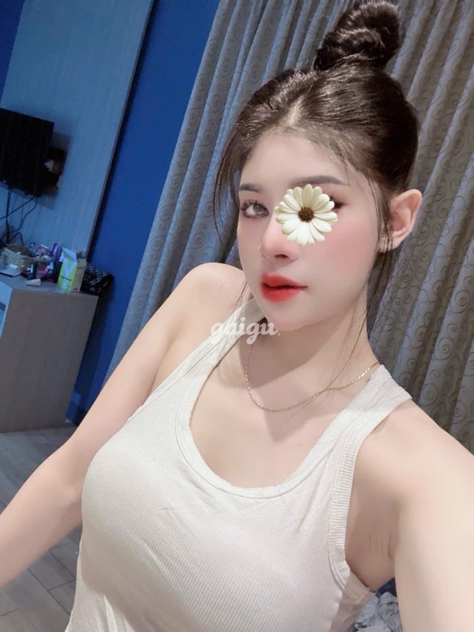 TRANG TÂY- EM GÁI MẶT XINH LAI TÂY MỚI TINH TƯƠM - Ảnh 1