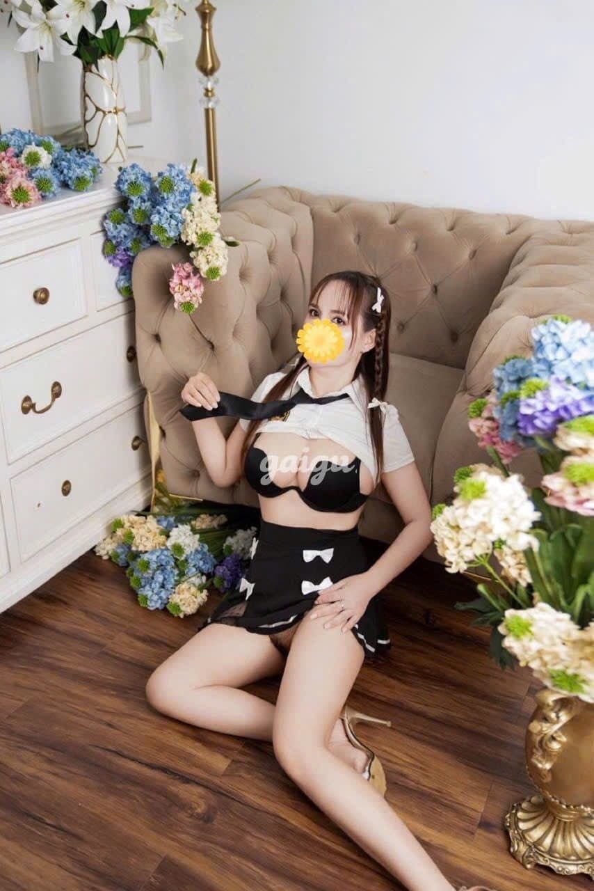 Tuyết_ ngân  hàng mới hót - Thumbnail 20