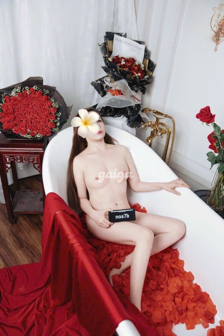 Quỳnh My❤️Cực Xinh Làm Tình Đẳng Cấp❤️Nóng Bỏng Đến Từng Phút❤️Giá Cả Cực Rẻ mà Dịch Vụ Thì Quá Phê Ae Ơi - Thumbnail 13