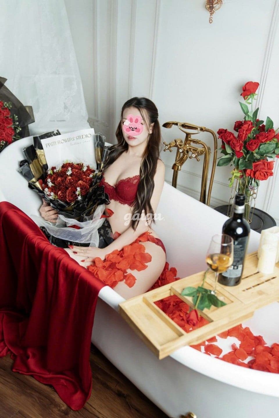 New LINH NHI - Da Trắng Mặt Xinh,Làm Tình Kỹ Năng Điêu Luyện - Thumbnail 3