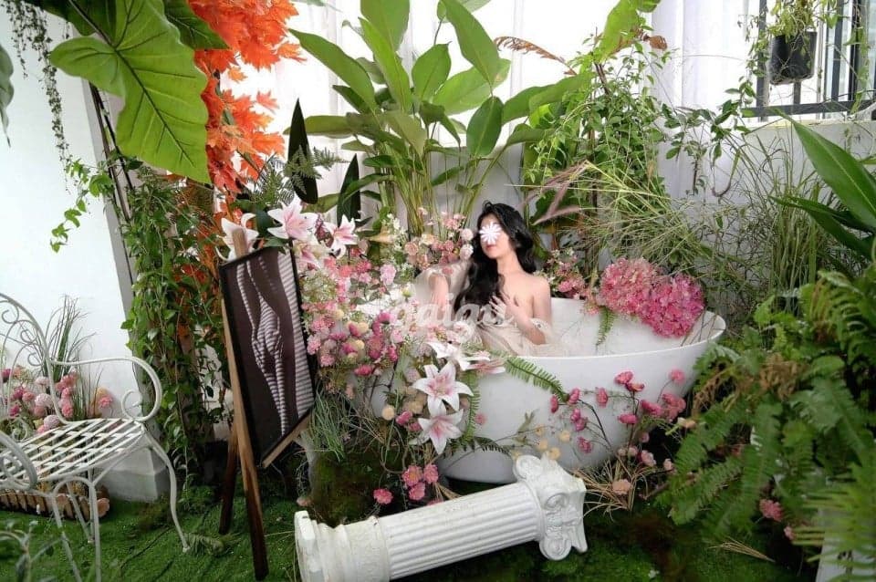 Phương Anh - Siêu Phẩm 2K4 Tình Cảm Ngây Thơ, Nghe Lời Hết Mực - Thumbnail 11