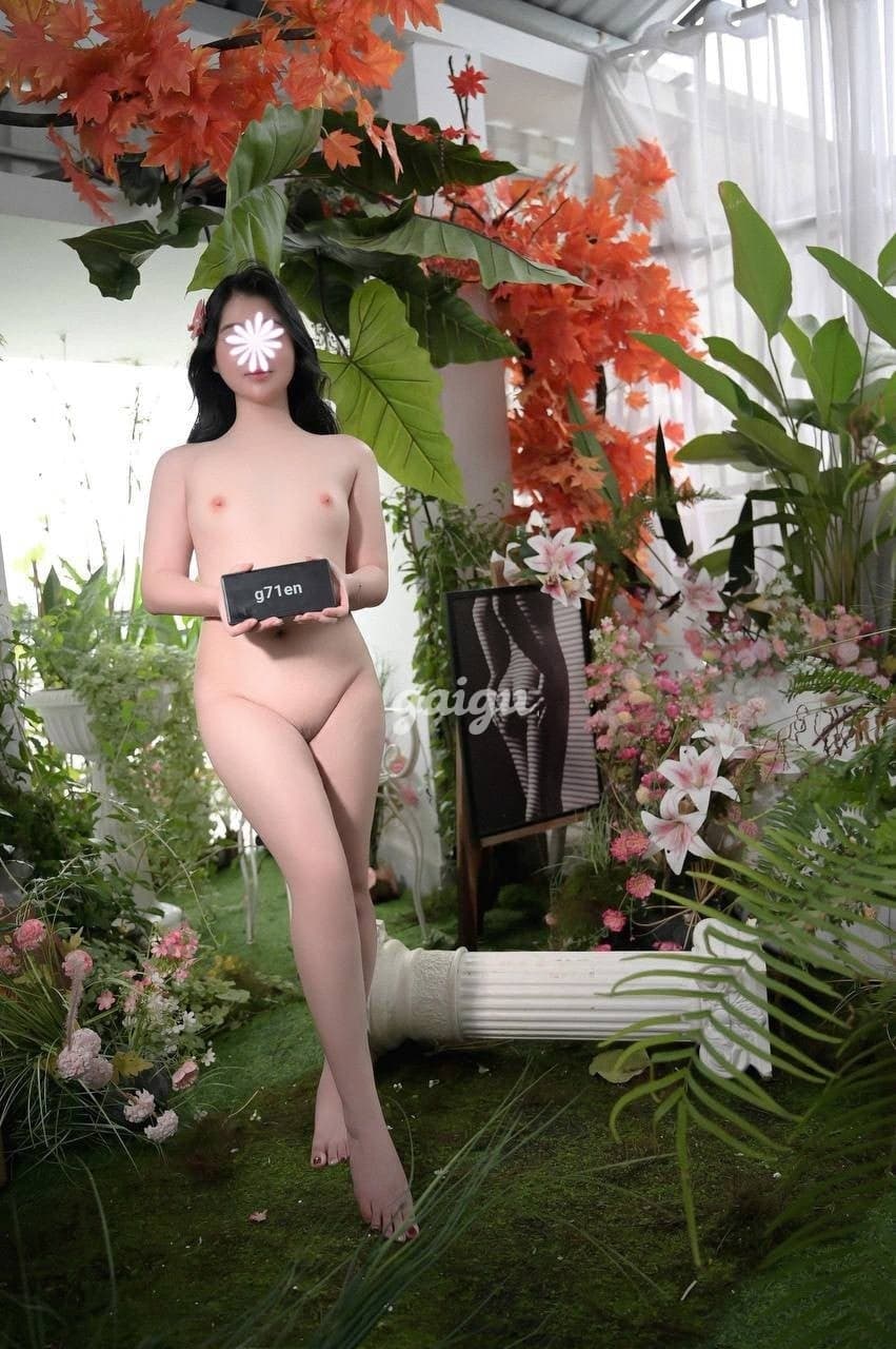 Phương Anh - Siêu Phẩm 2K4 Tình Cảm Ngây Thơ, Nghe Lời Hết Mực - Thumbnail 3