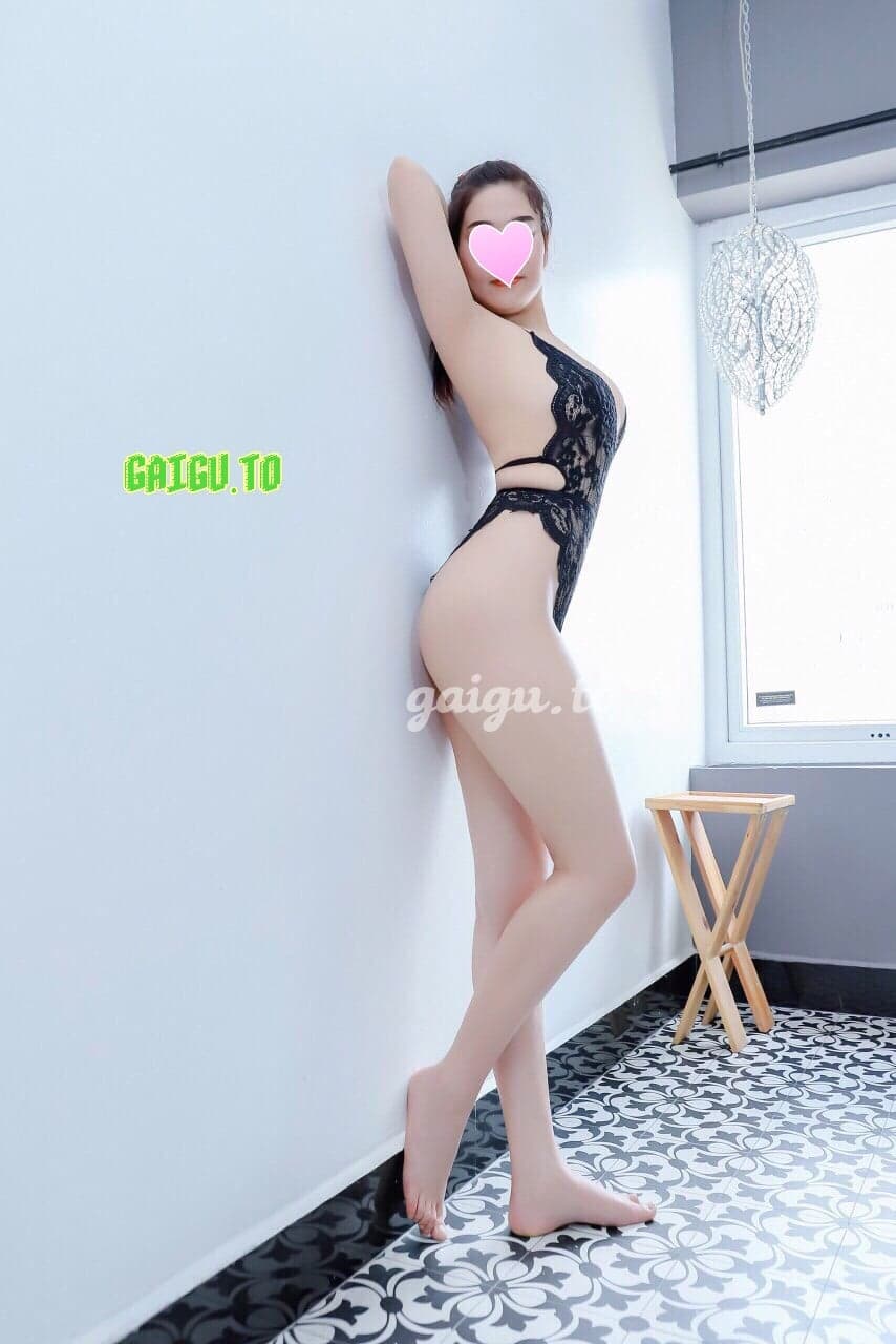 MAI PHƯƠNG Gái Xinh - Ngực To Body Đẹp - Eo Thon Dáng Chuẩn - Thumbnail 4