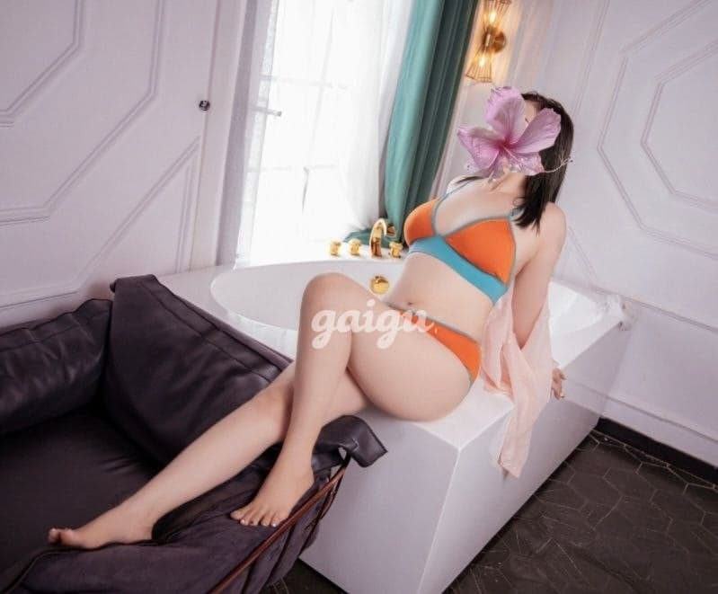 VÂN ANH Hàng Đầm, Dâm Đãng - Ngực Đẹp - Mông Cong. - Thumbnail 7