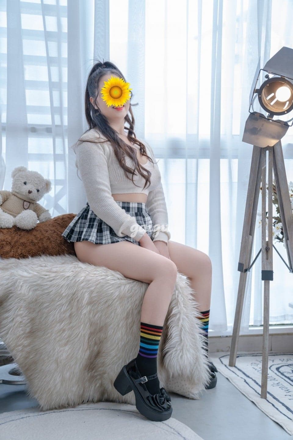 MAI HƯƠNG EM GÁI QUÊ MỚI VÀO NGHỀ ĐI LÀM LẦN ĐẦU - Thumbnail 20