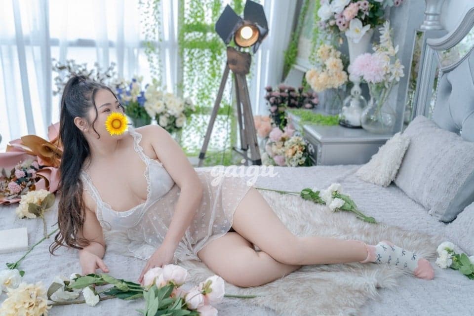 MAI HƯƠNG EM GÁI QUÊ MỚI VÀO NGHỀ ĐI LÀM LẦN ĐẦU - Thumbnail 16